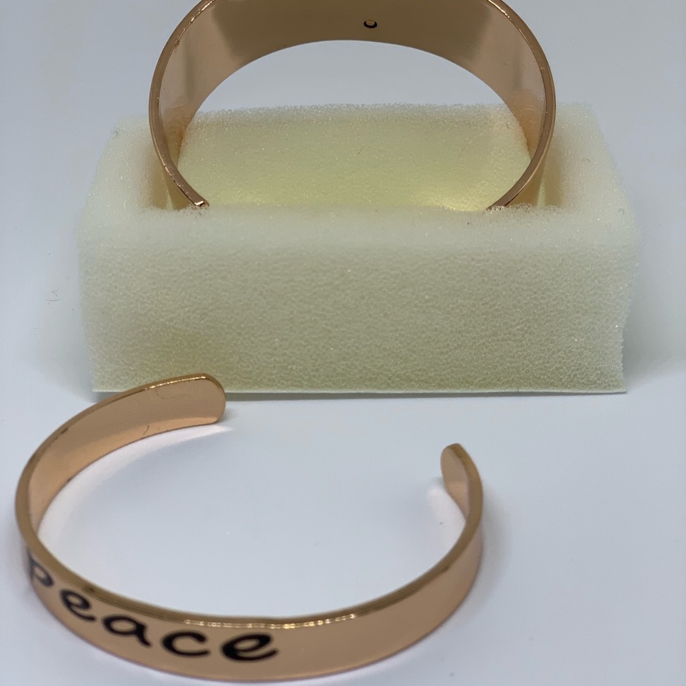 💕 NWT! Rose Gold 2-Piece Cuff Bracelet Set - Picture 3 of 5